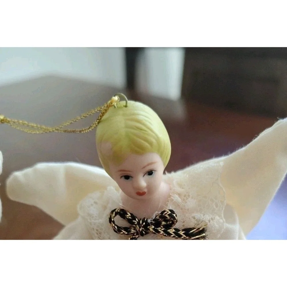 Angel Christmas Tree Ornaments Figurines Set‎ of 2 Porcelain Ceramic Lace